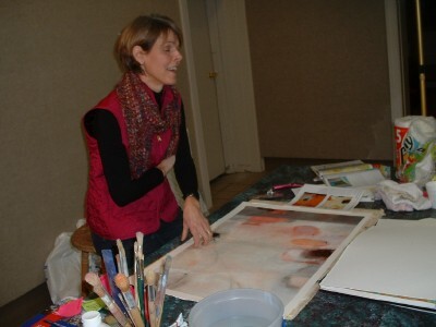 Barb Smucker explaining various types of contrast and texture in her painting.